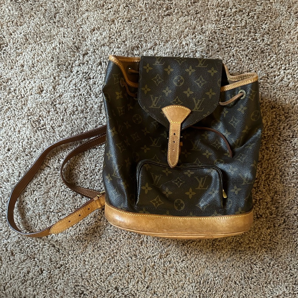 Louis Vuitton Monogram Canvas Montsouris PM